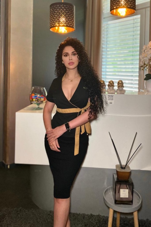 Masseurin Adriana