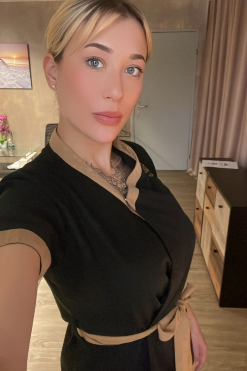 Masseurin Angi