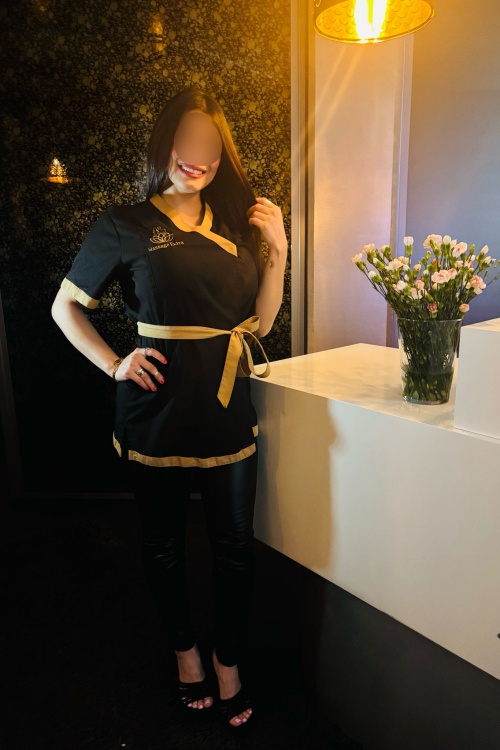 Masseurin Emily